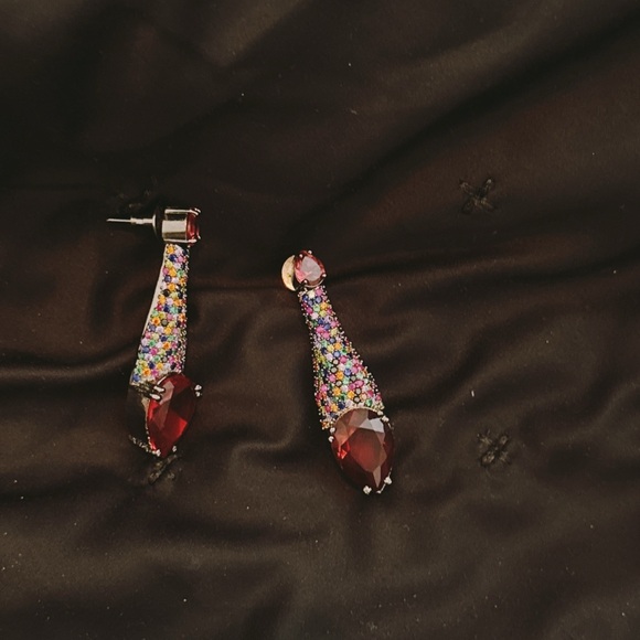 Elegant Multicolor Drop Earrings - Picture 3 of 3